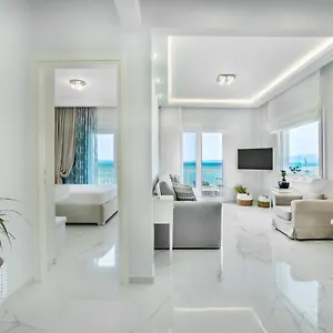 https://beach-front-casa-elena.hotelschalkidiki.net