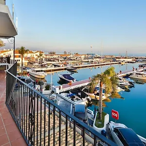 https://puerto-banus-marbella-front-line-218-instastay.es-andalucia.com