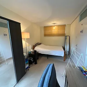 https://private-room-near-canary-wharf.brighton-hotels-england.com