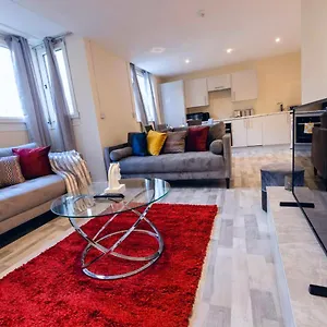 https://pristine-relocation-3-beds-apartment.brighton-hotels-england.com